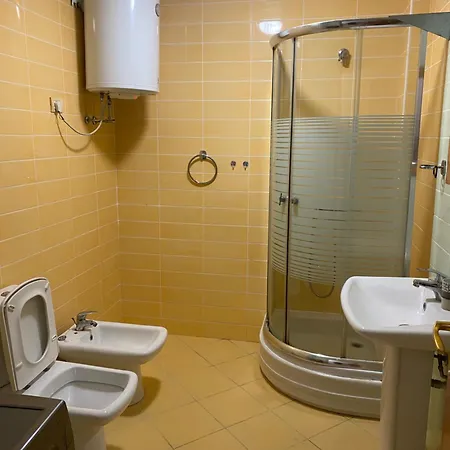Apartment D&e
